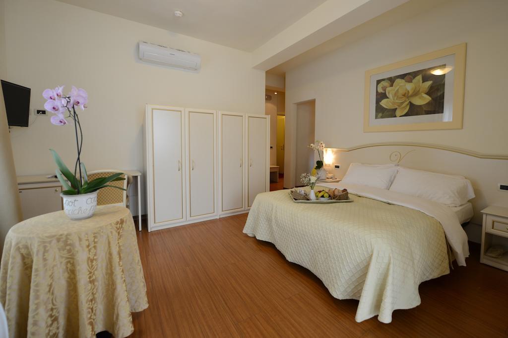 Hotel Viscardo Forte dei Marmi Exterior foto