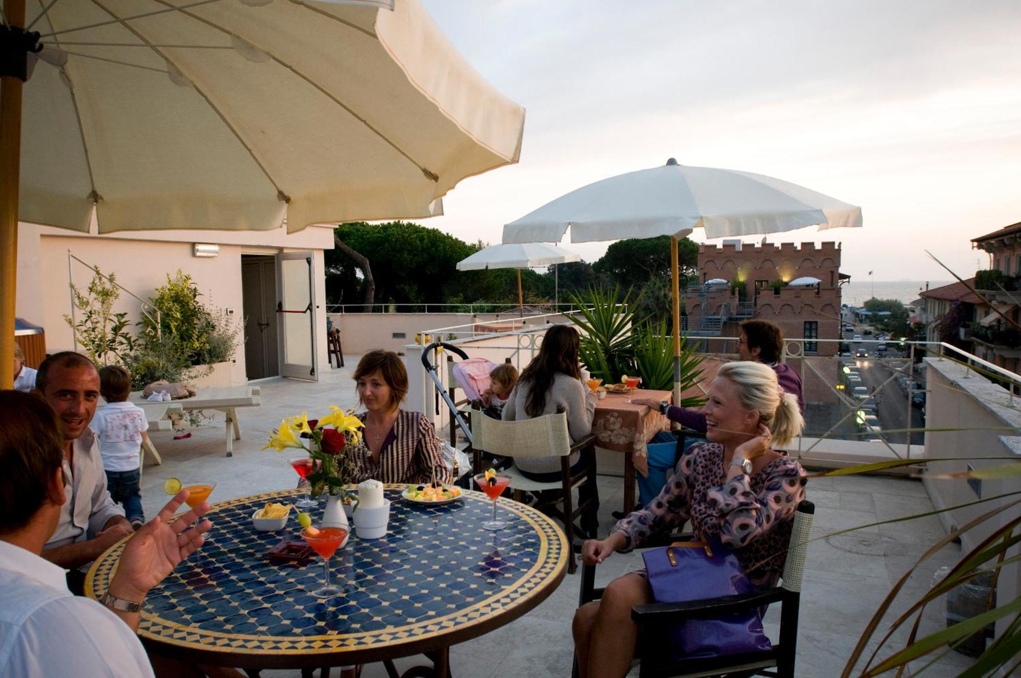 Hotel Viscardo Forte dei Marmi Exterior foto