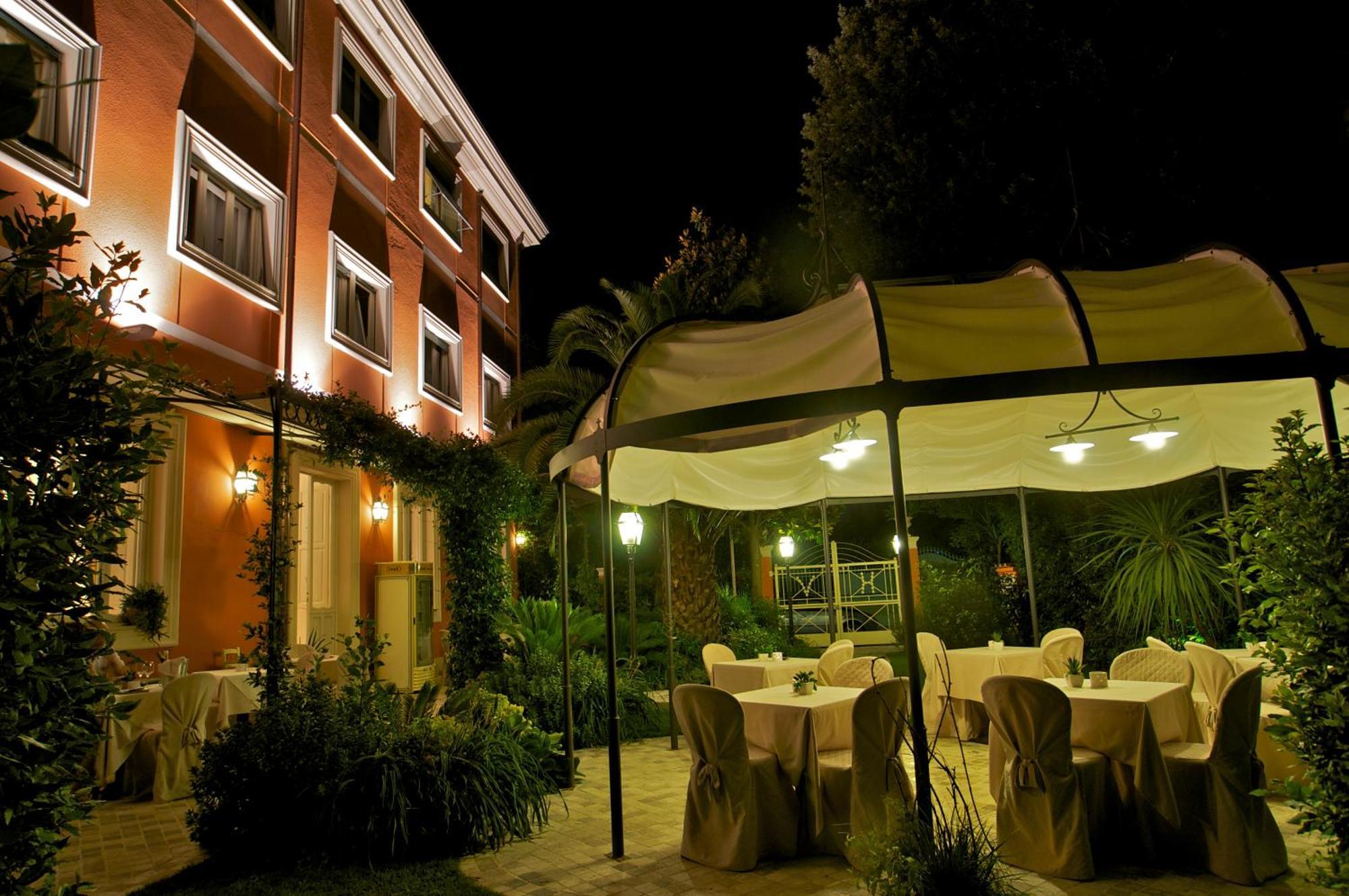 Hotel Viscardo Forte dei Marmi Exterior foto