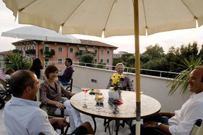 Hotel Viscardo Forte dei Marmi Exterior foto